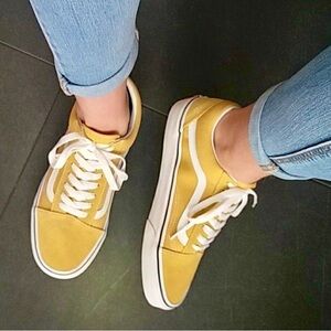 VANS Old Skool Yellow, Size 7